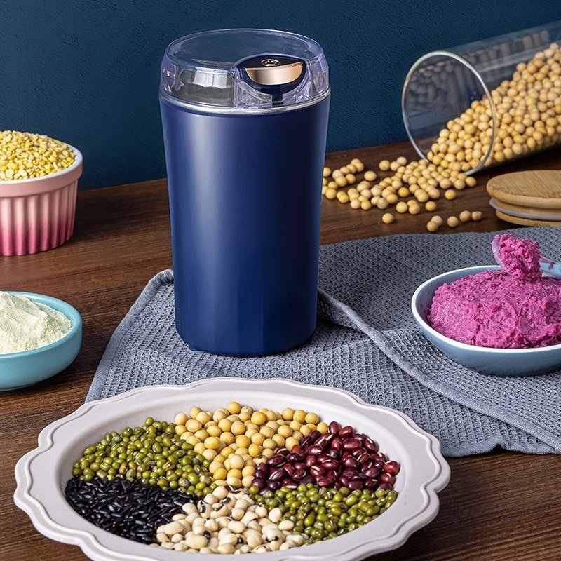 Pregătiți-vă alimentele într-un timp record cu acest tocător electric